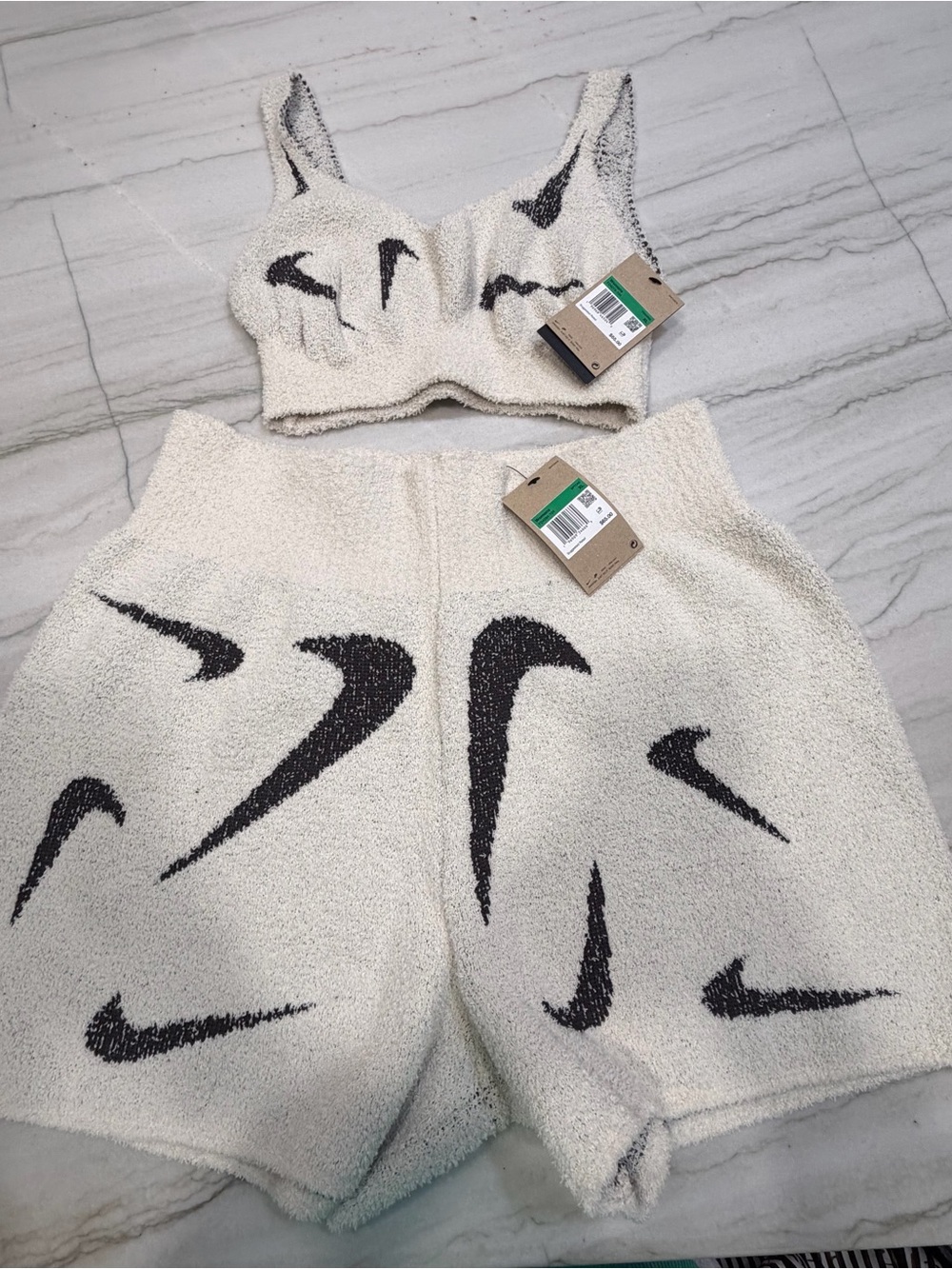 Nike Cream Terry SET Knit High-Waist Lounge Shorts and bra